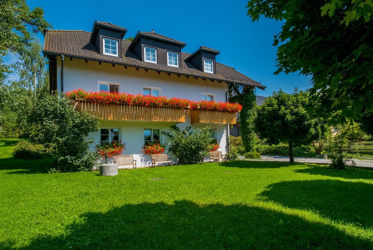 Gasthof Pension Walther Weissdorf Exteriör bild